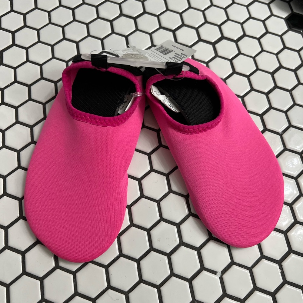 NWT Hudson home collection water shoes European size 28/29 USA 11